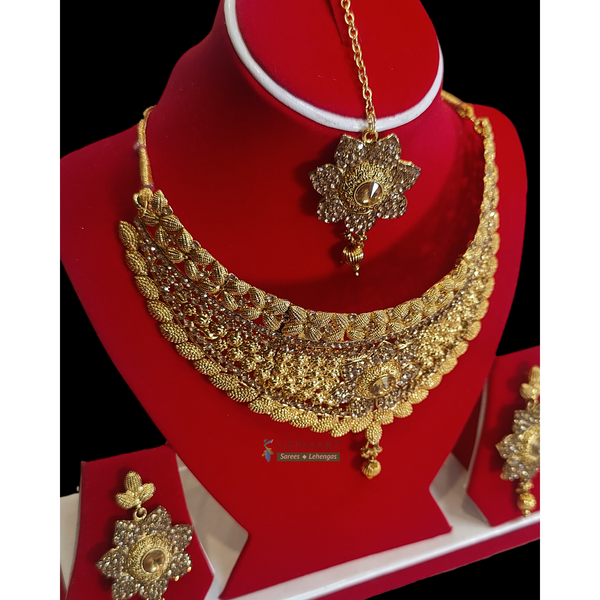 Gold plated necklace set